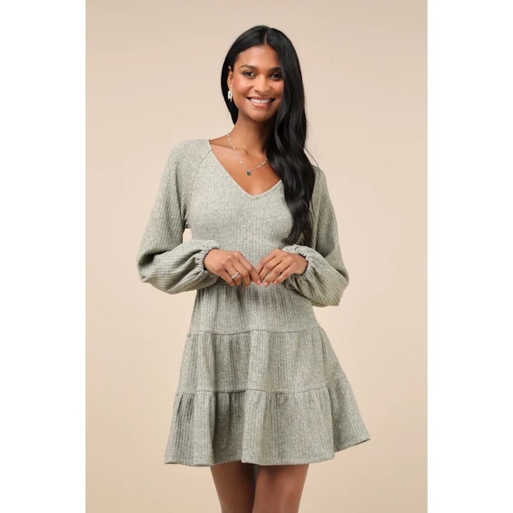 NWT Lulus Adorable Option Gray Long Sleeve Mini Sweater Dress Tiered Casual Sz S